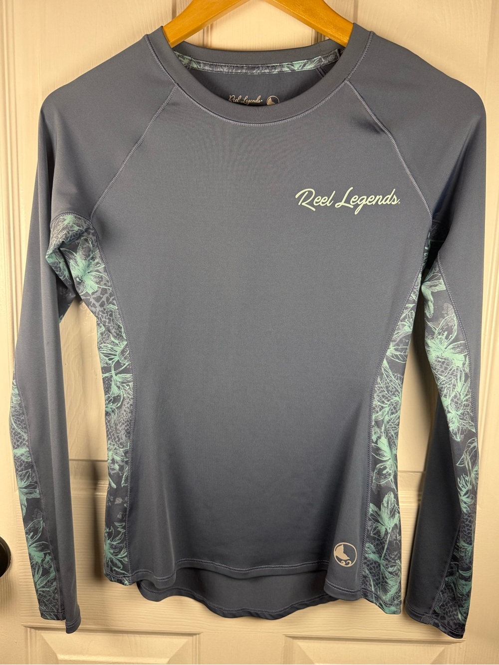 Reel Legends Women’s Long-Sleeve Sun Guard — Slate Grey with Mint Accents